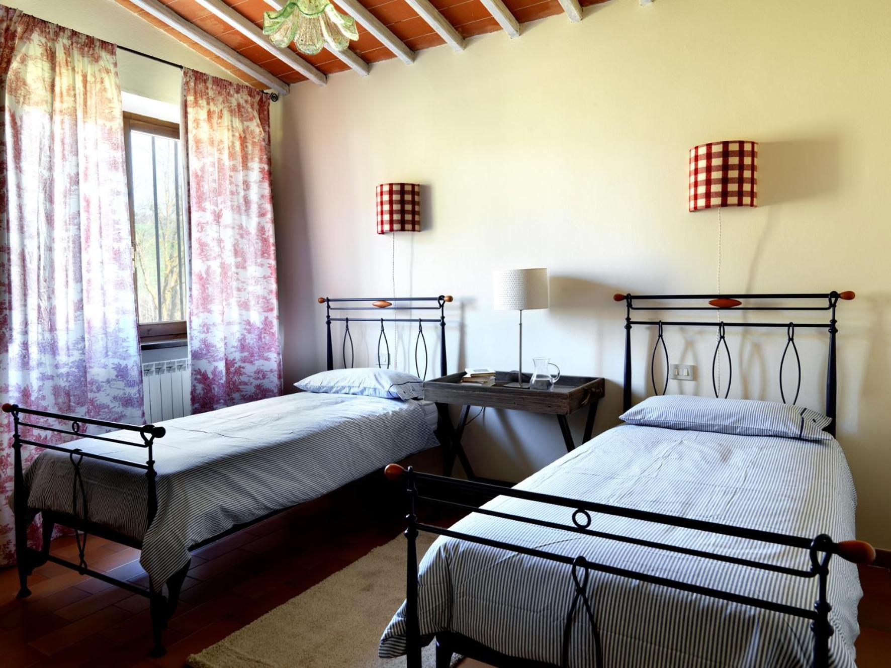 Agriturismo Piettorri 카솔레 델사 객실 사진